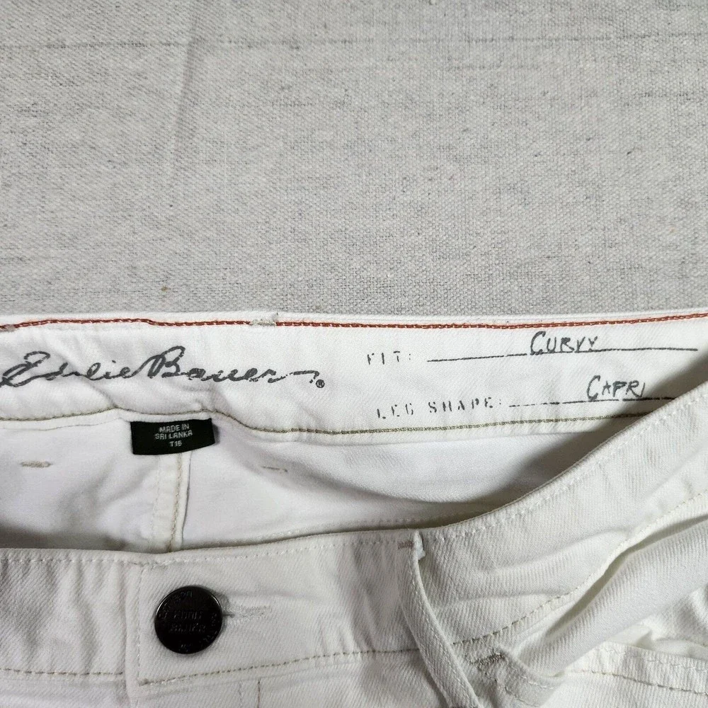 Eddie Bauer Womens Size T16 White Curvy Crop Capri Denim Jeans - Picture 3 of 14